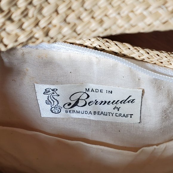 Bermuda Beauty Craft Rafia Embellished Handbag - Picture 3 of 9